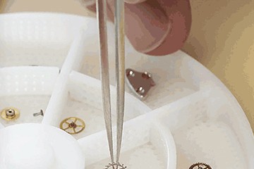 杭州欧米茄原装手表表带维修